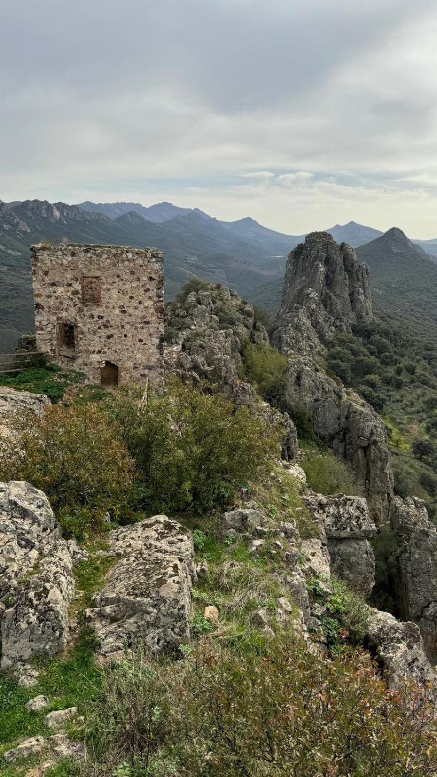 Alma De Villuercas Casa de hóspedes Cabañas del Castillo Exterior foto